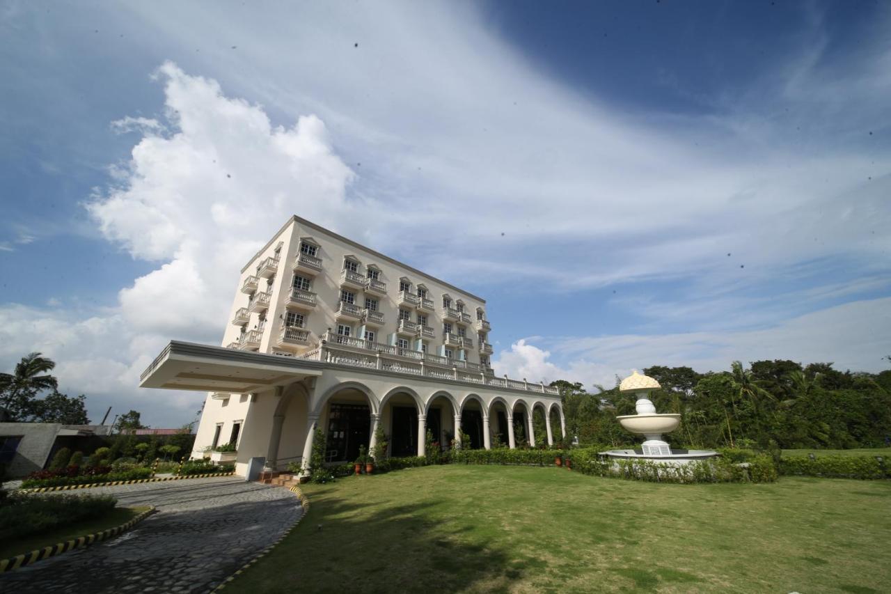 Via Appia Tagaytay Hotel Tagaytay City Kültér fotó