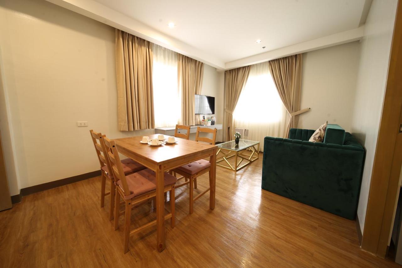 Via Appia Tagaytay Hotel Tagaytay City Kültér fotó